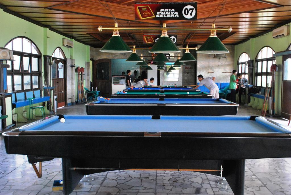 Hotel Marcopolo&Convention Hall Bandar Lampung Esterno foto