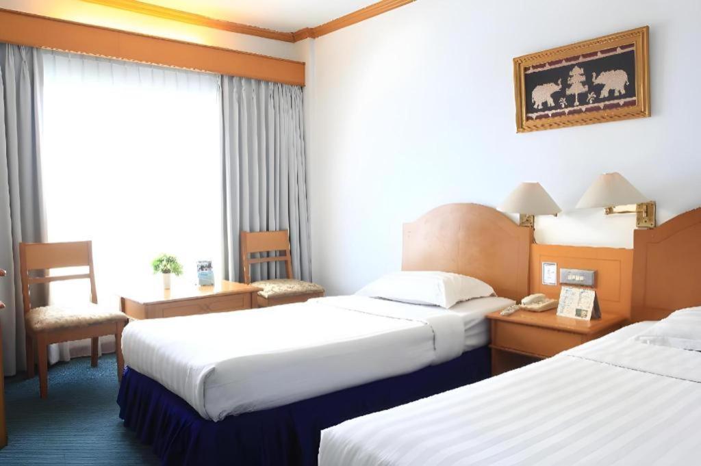 Hotel Marcopolo&Convention Hall Bandar Lampung Esterno foto